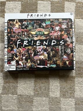 FRIENDS Multicolor Collage Puzzle Box